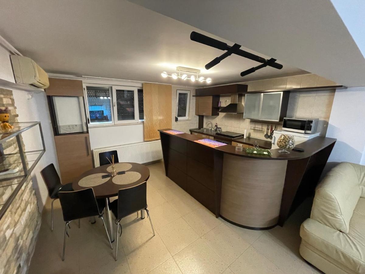 Delize Rent Mamaia Exterior foto
