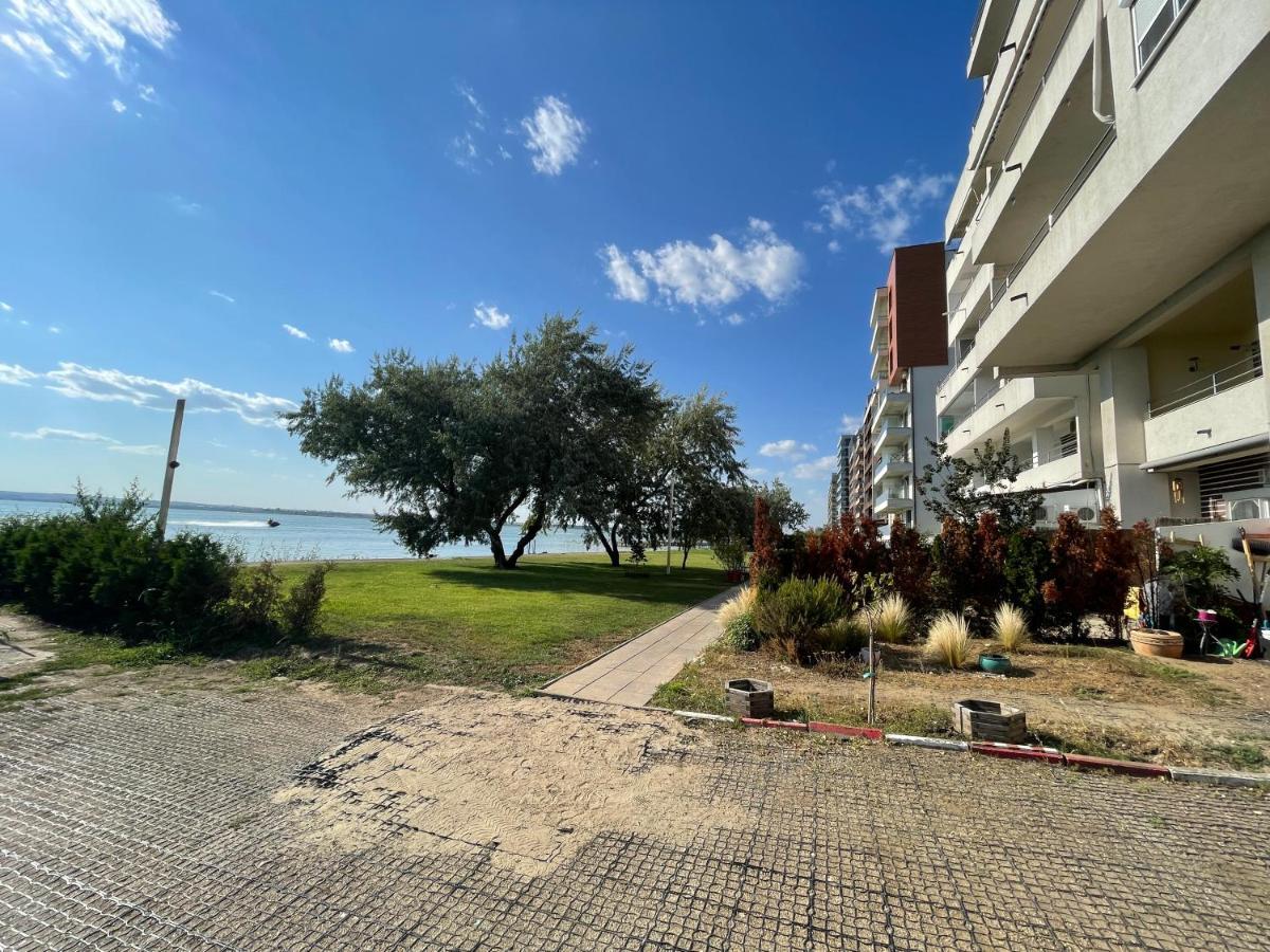 Delize Rent Mamaia Exterior foto